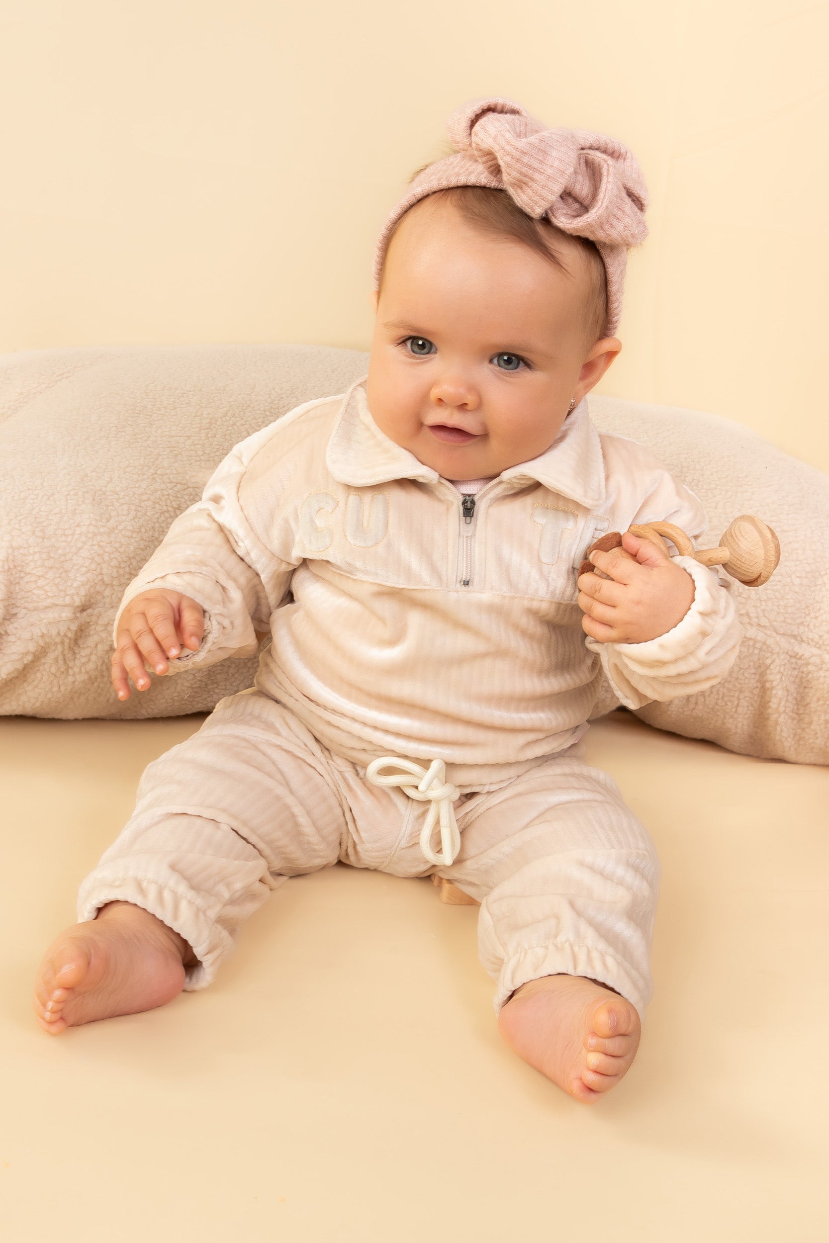 CONJUNTO BEBÉ DEPORTIVO NIÑA ARENA