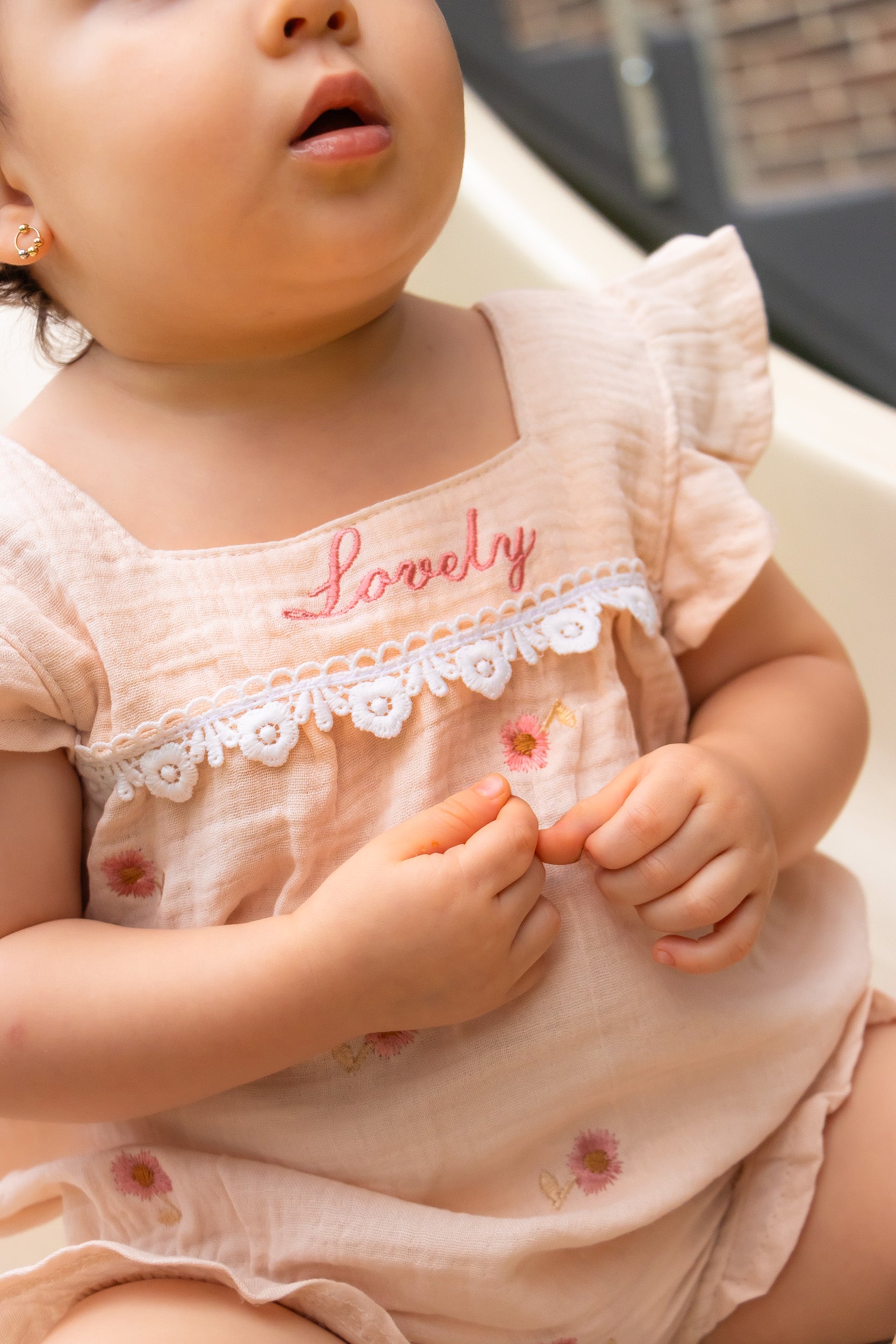 CONJUNTO BEBÉ NIÑA LOVELY BEIGE