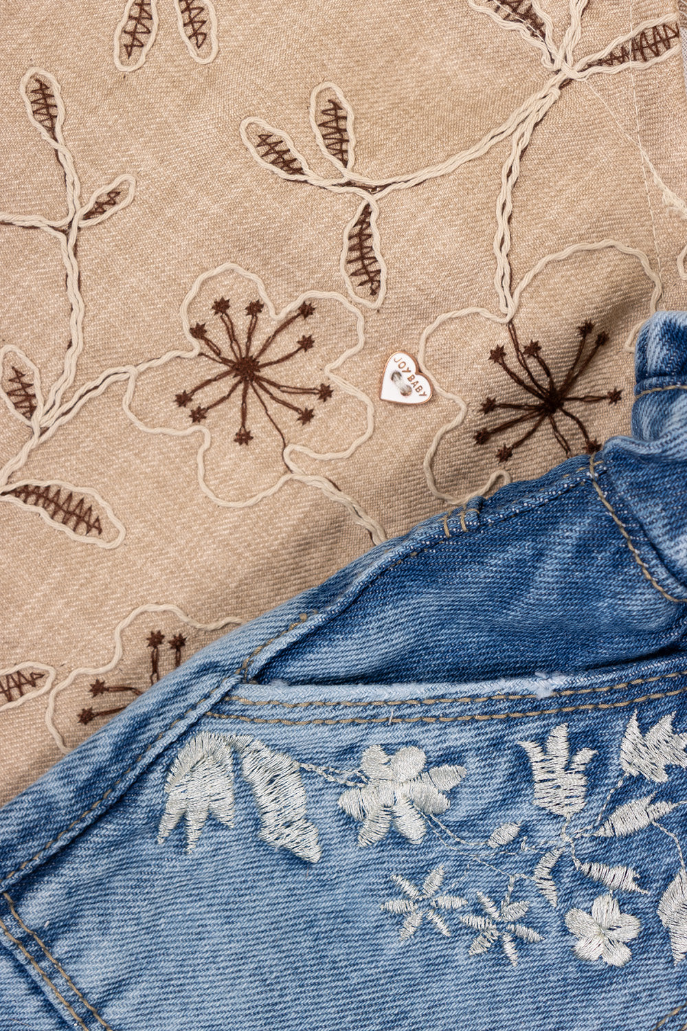 CONJUNTO NIÑA FLOWERS CAFÉ