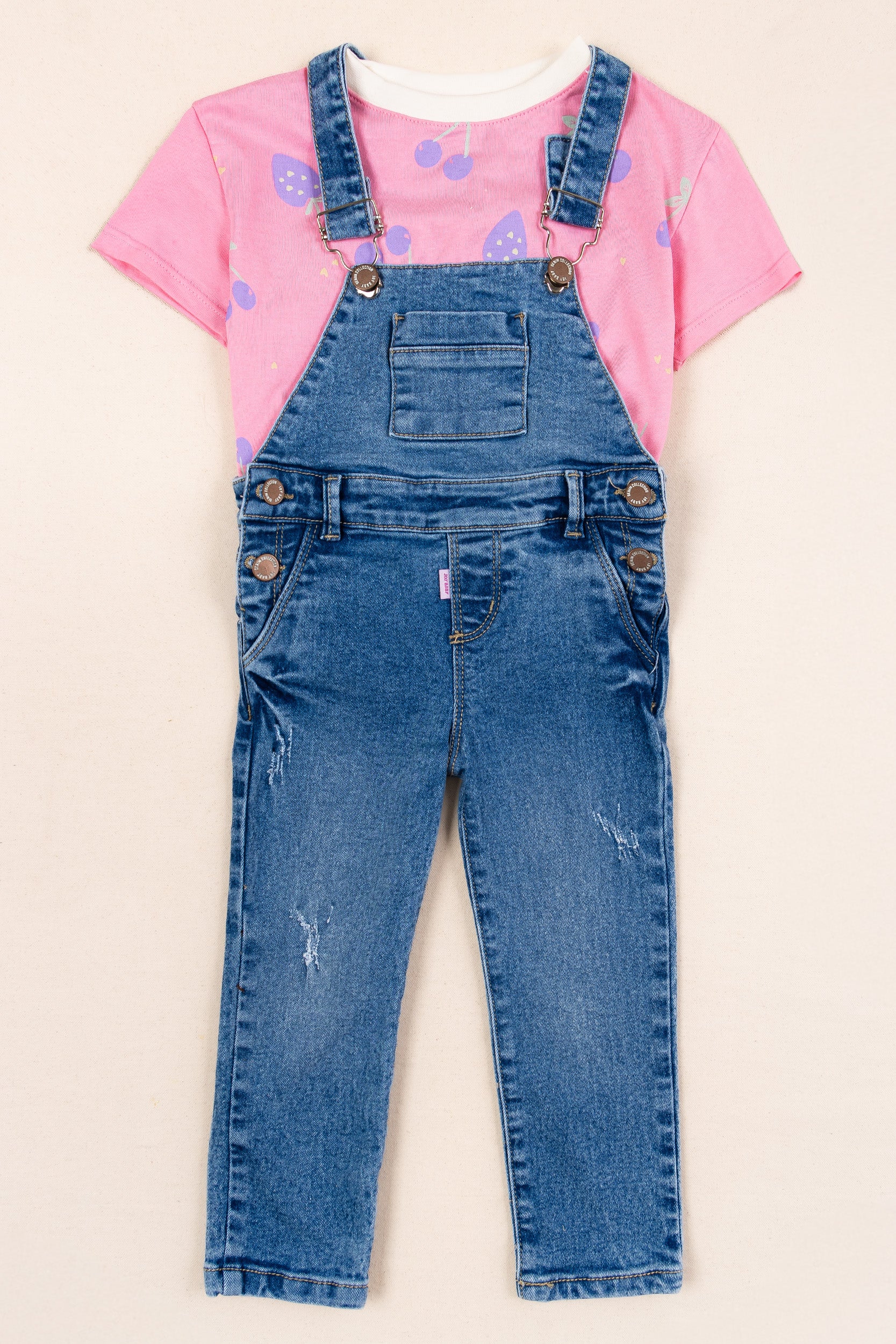 CONJUNTO OVEROL NIÑA FRESAS ROSADO