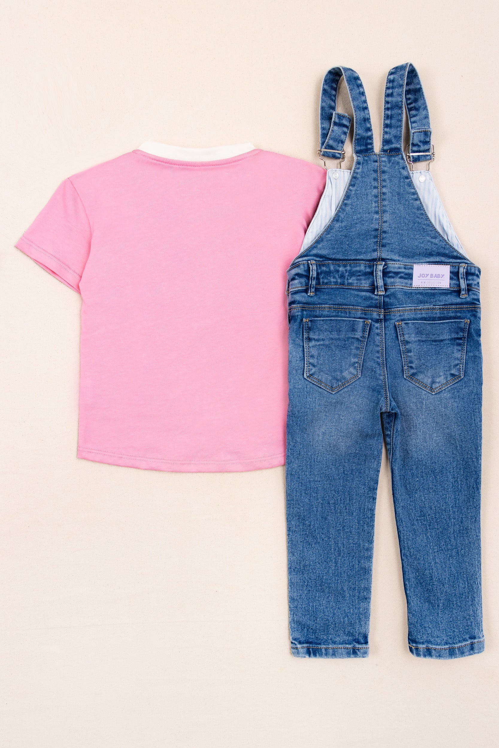 CONJUNTO OVEROL NIÑA FRESAS ROSADO