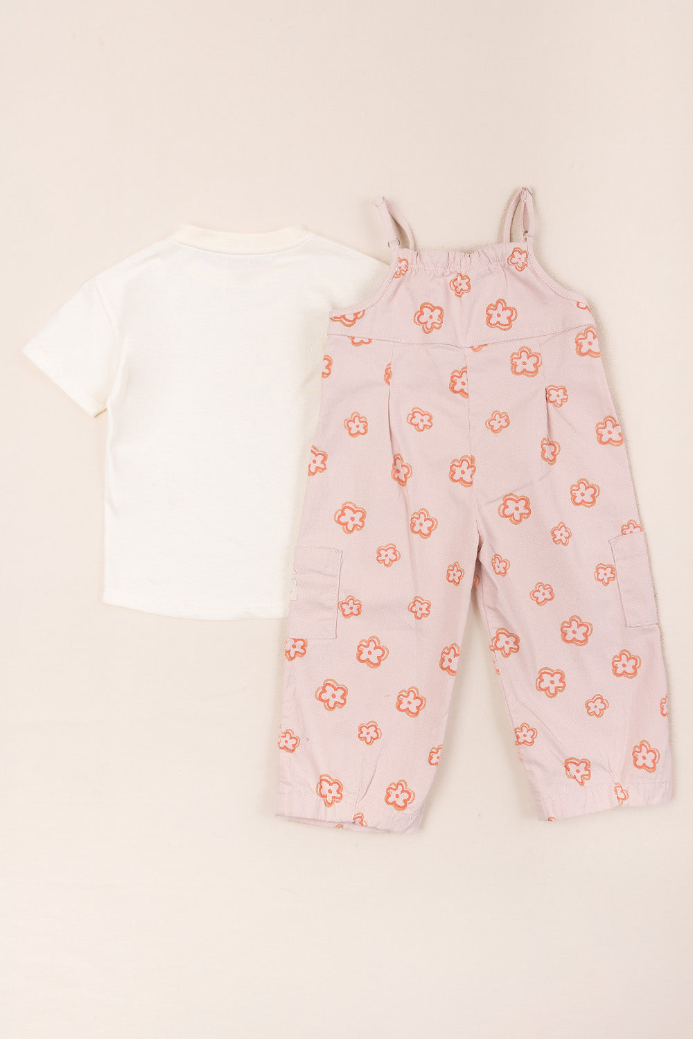 CONJUNTO OVEROL NIÑA FLORES ROSADO