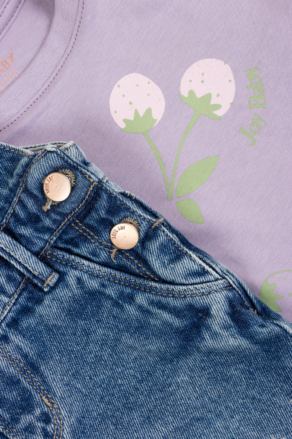 CONJUNTO OVEROL NIÑA CHERRIES LILA