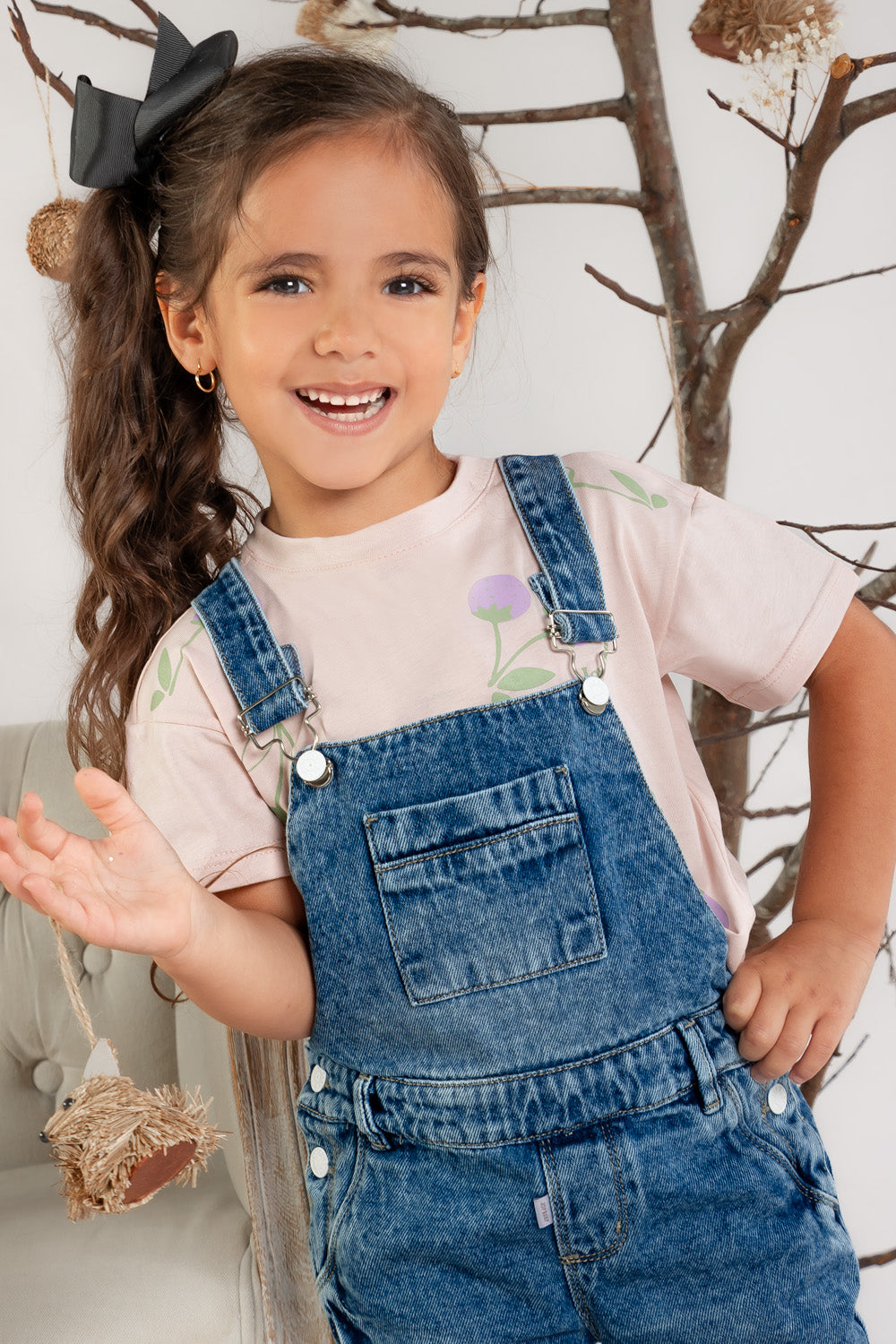 CONJUNTO OVEROL NIÑA CHERRIES ROSADO