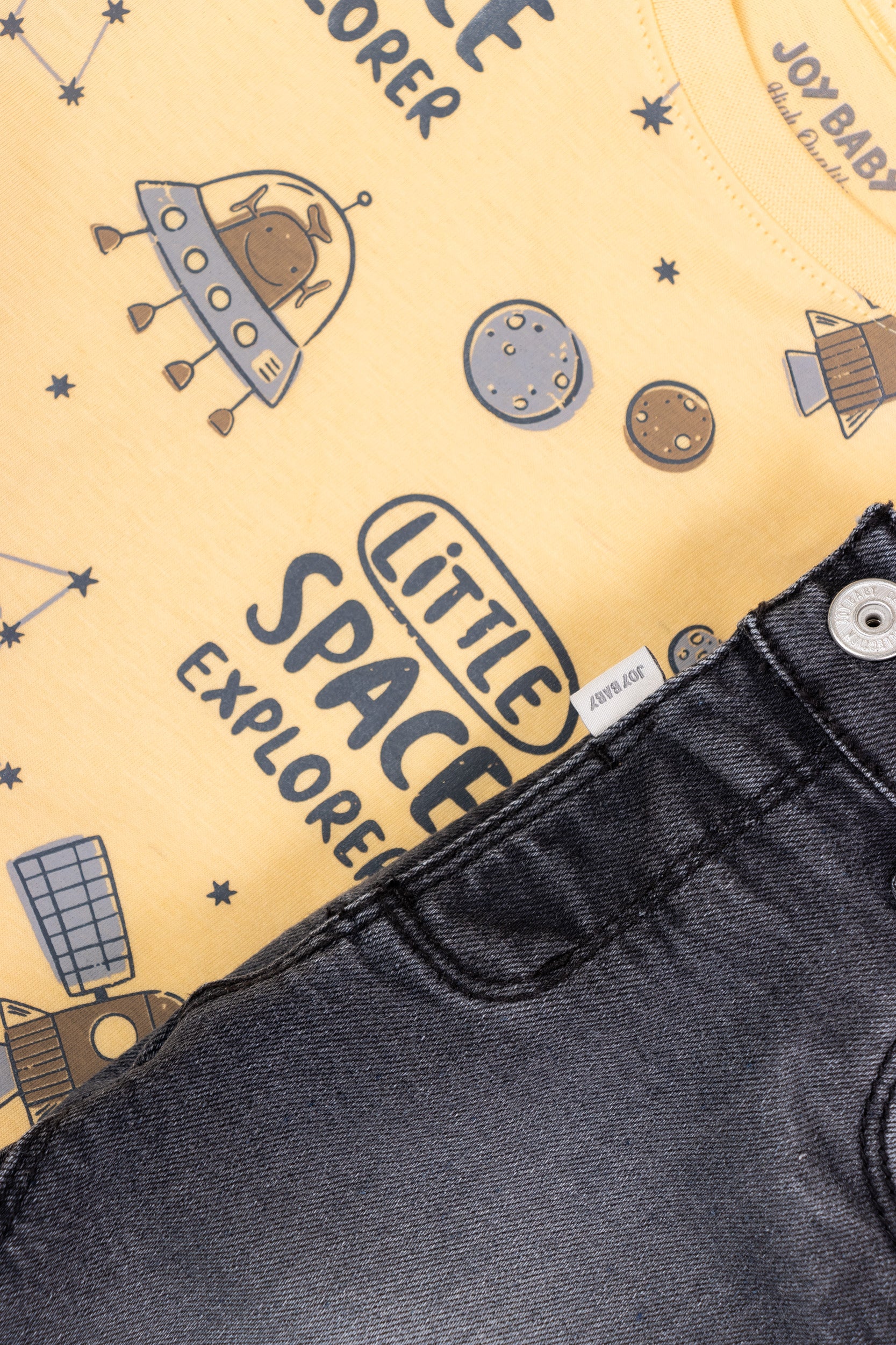 CONJUNTO 2 PRENDAS NIÑO SPACE AMARILLO