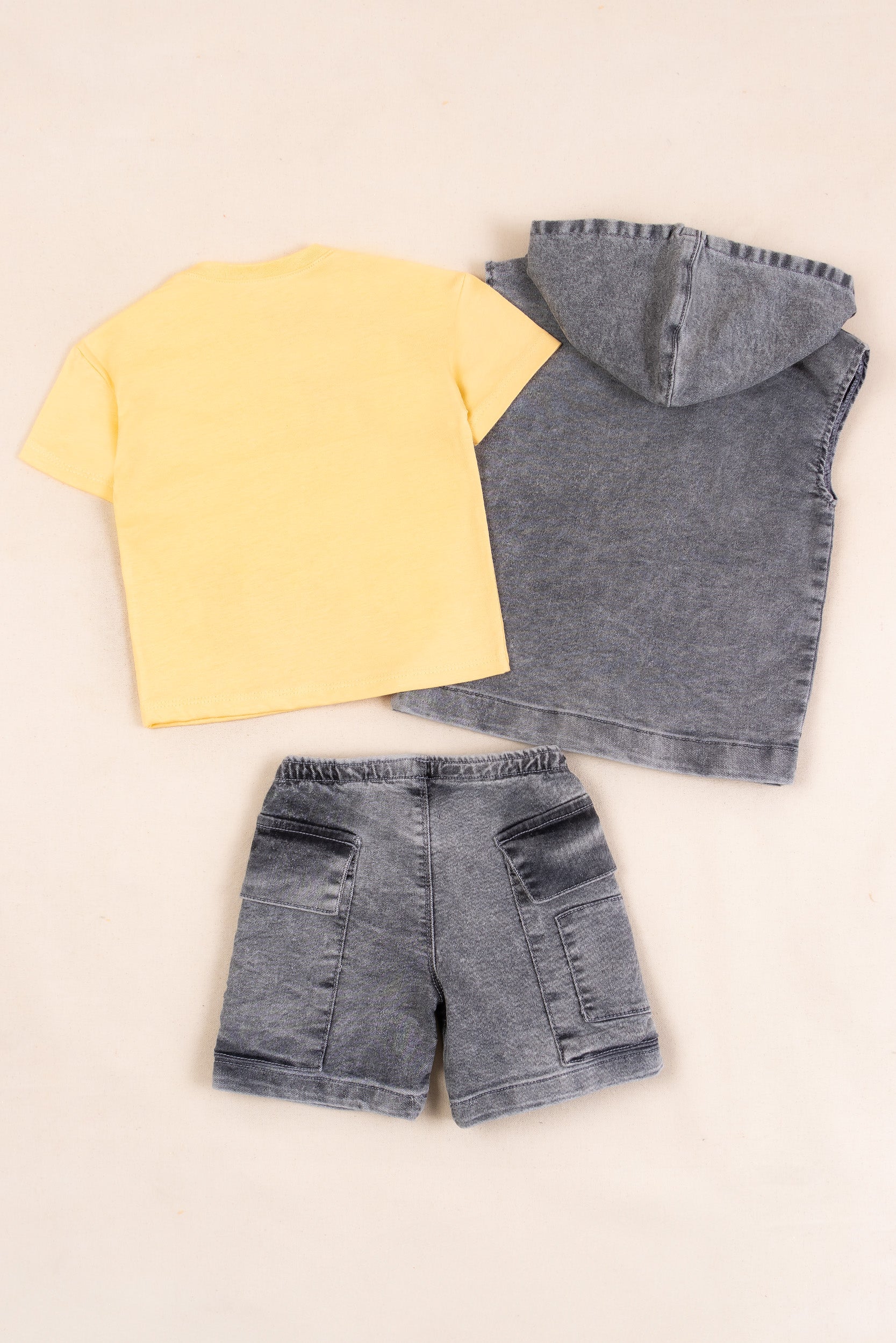 CONJUNTO 3 PRENDAS DINO NIÑO AMARILLO