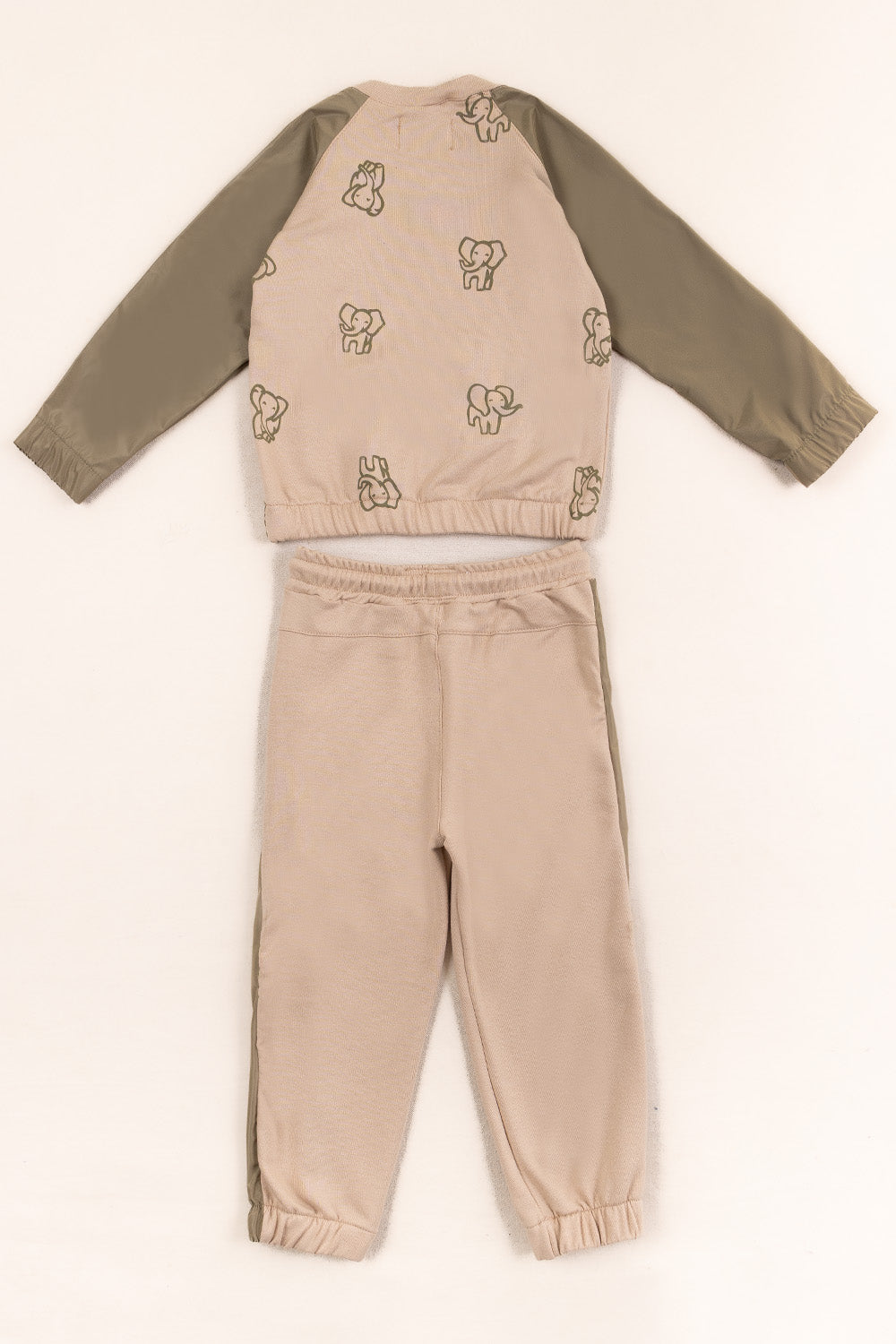 CONJUNTO DEPORTIVO NIÑO ELEPHANT ARENA
