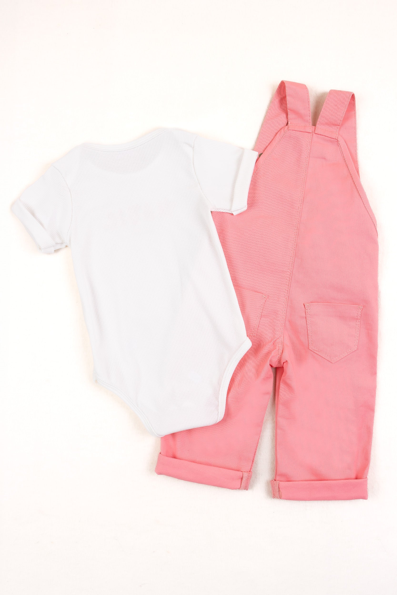 CONJUNTO BEBÉ NIÑA OVEROL ROSADO