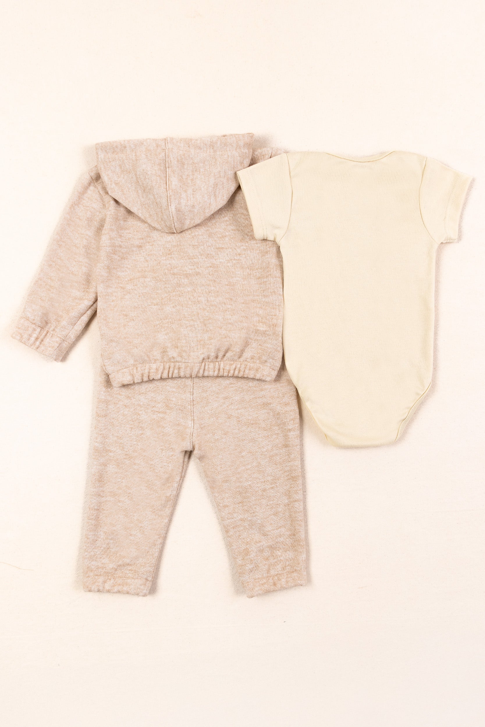 CONJUNTO BEBÉ UNISEX BEIGE