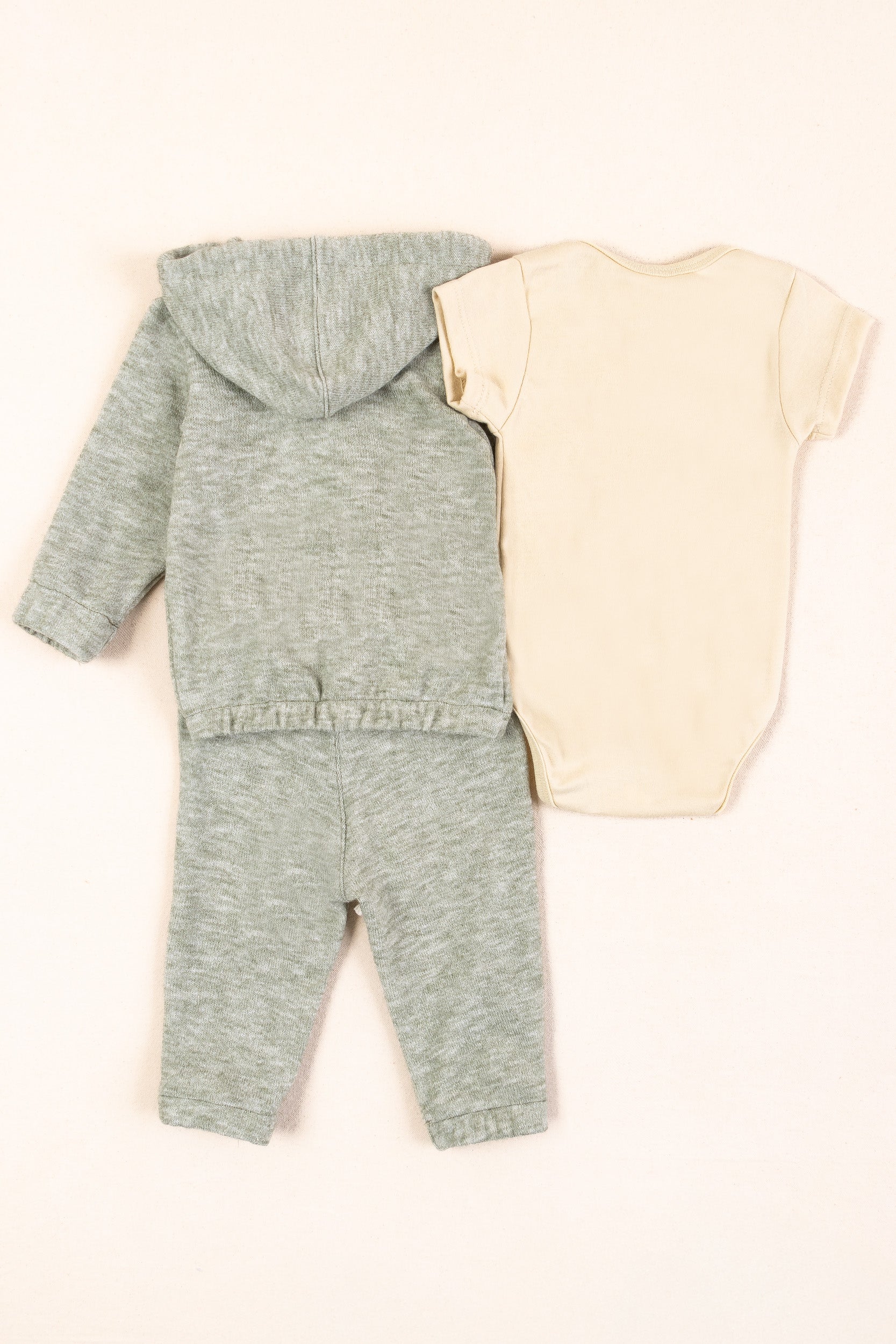 CONJUNTO BEBÉ UNISEX VERDE