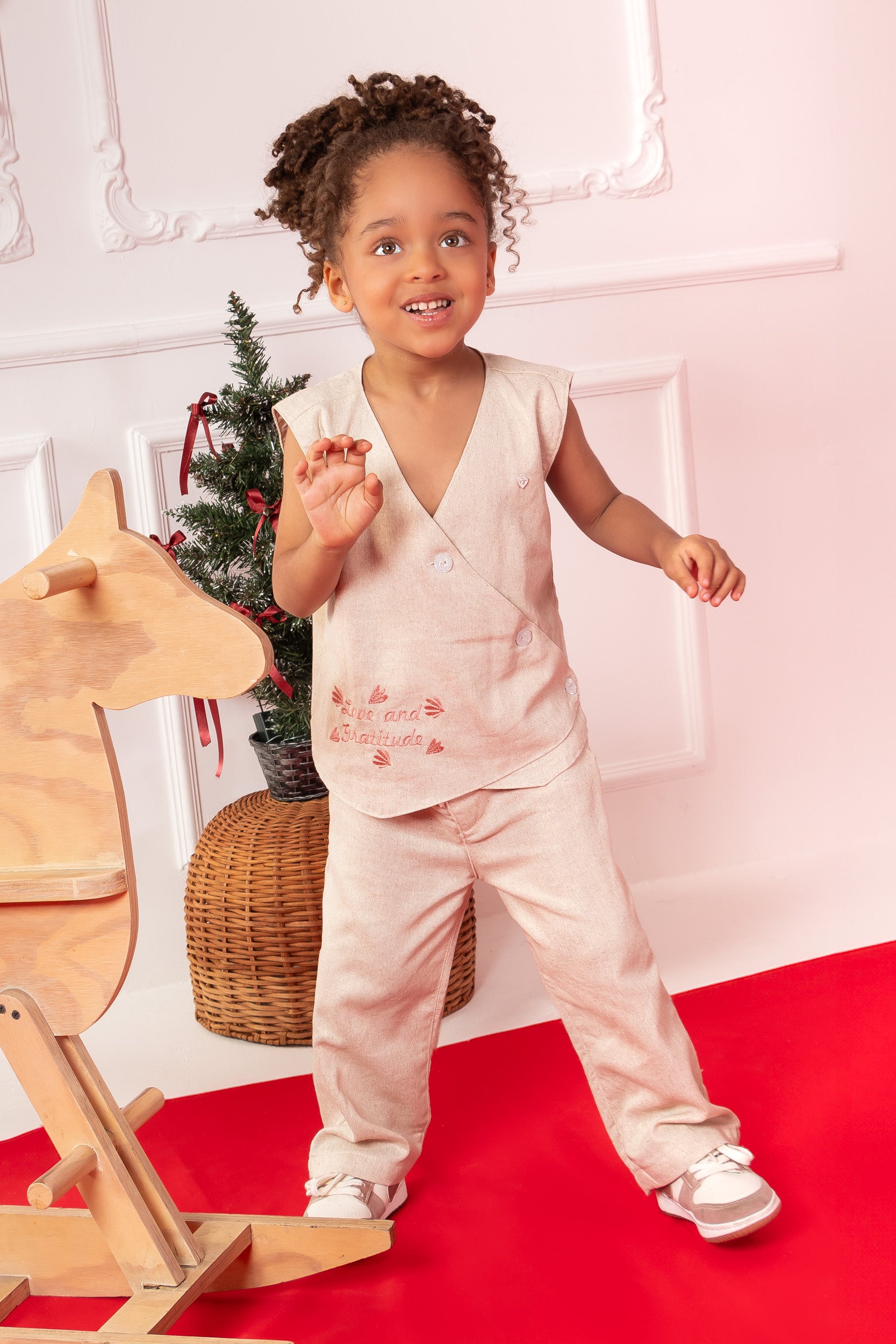 CONJUNTO NIÑA LOVE BEIGE