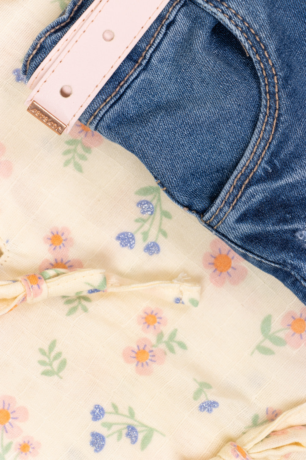 CONJUNTO NIÑA FLOWERS BEIGE