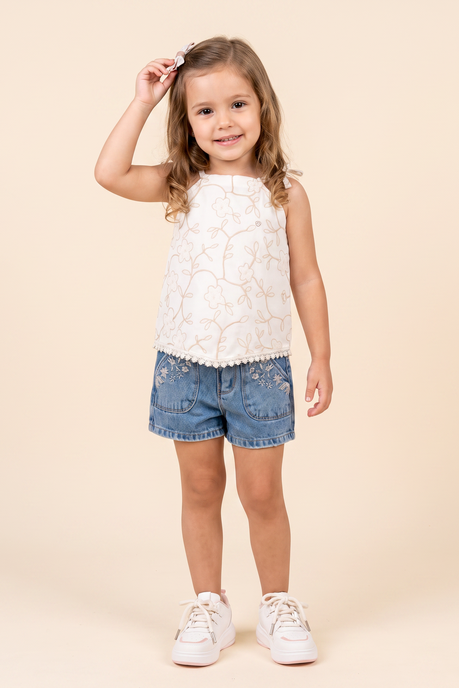 CONJUNTO NIÑA FLOWERS BLANCO