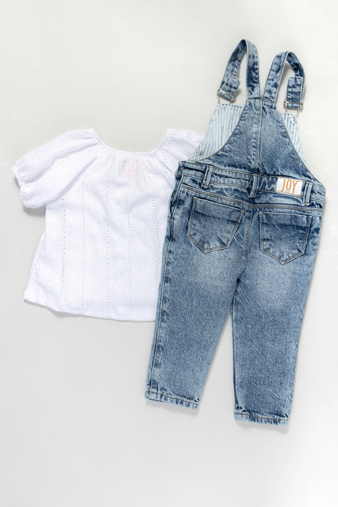 CONJUNTO OVEROL NIÑA BLANCO