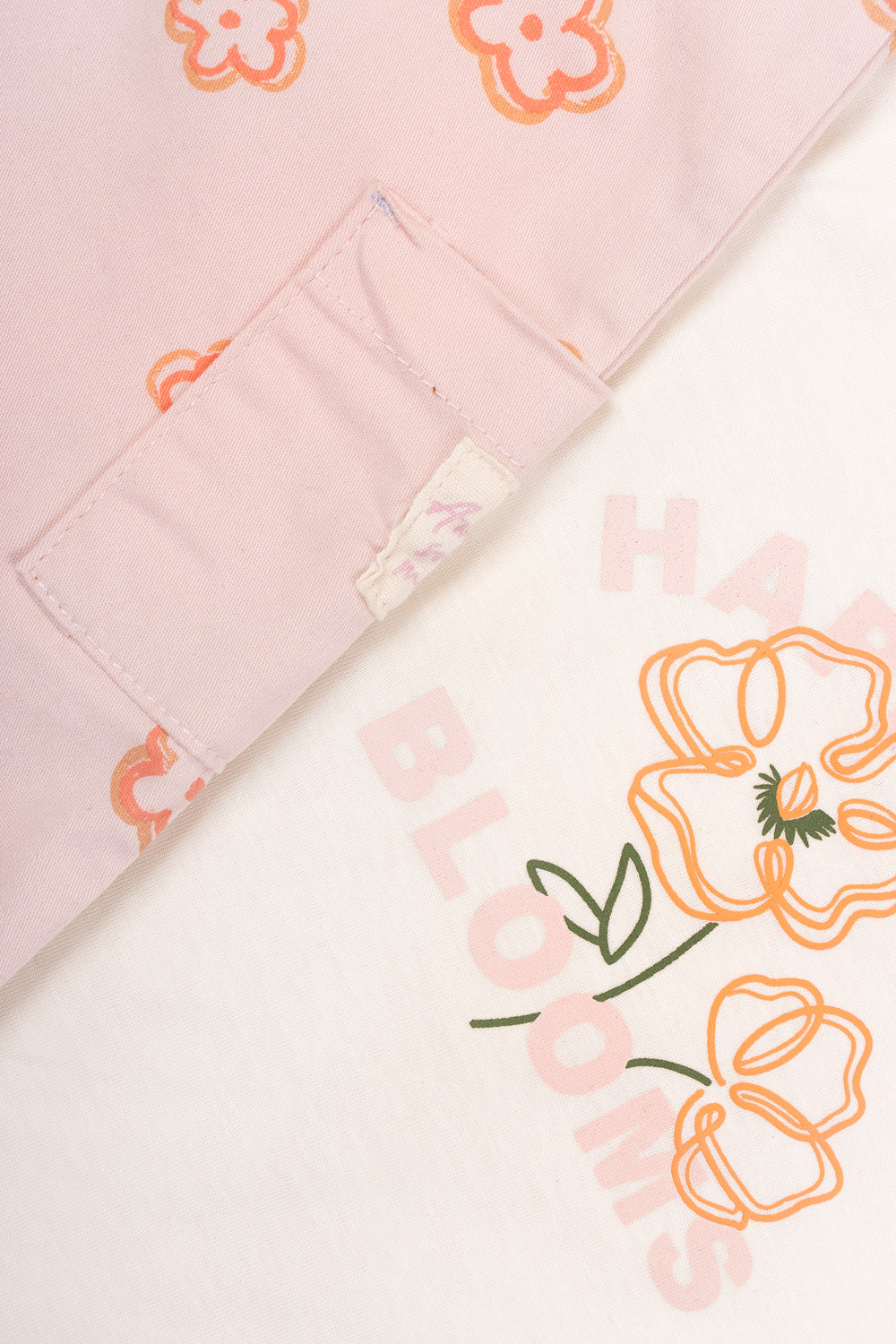 CONJUNTO OVEROL NIÑA FLORES ROSADO