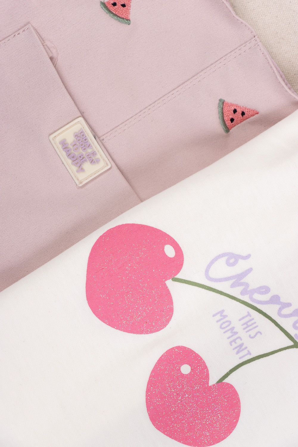 CONJUNTO OVEROL NIÑA CHERRIES PALO ROSA