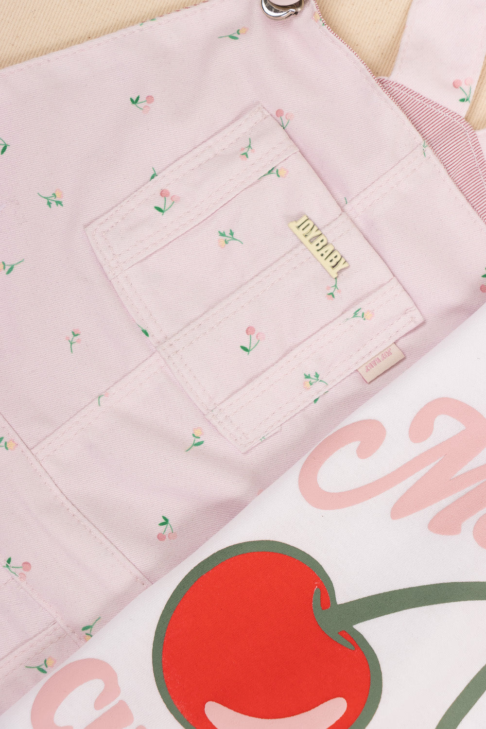 CONJUNTO OVEROL NIÑA CHERRIES BLANCA