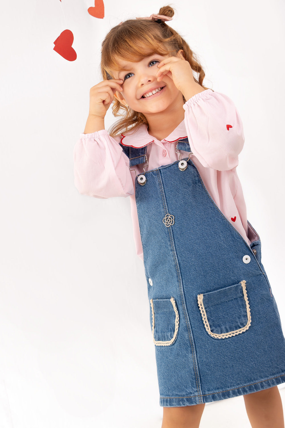 CONJUNTO OVEROL NIÑA HEART ROSADO