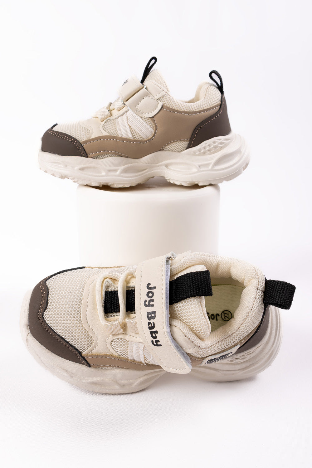 ZAPATOS COZY ARENA