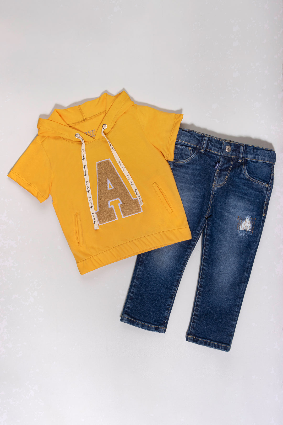 CONJUNTO 2 PRENDAS NIÑO MOSTAZA