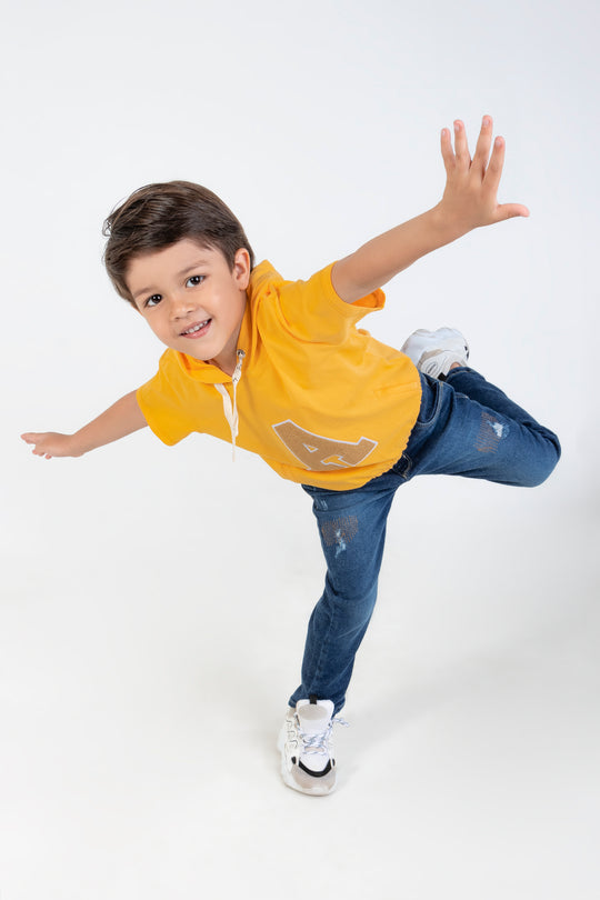 CONJUNTO 2 PRENDAS NIÑO MOSTAZA