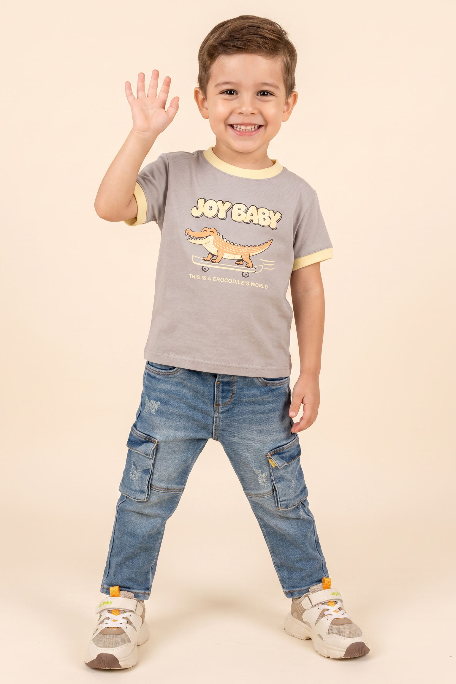 CONJUNTO 2 PRENDAS NIÑO COCODRILES GRIS