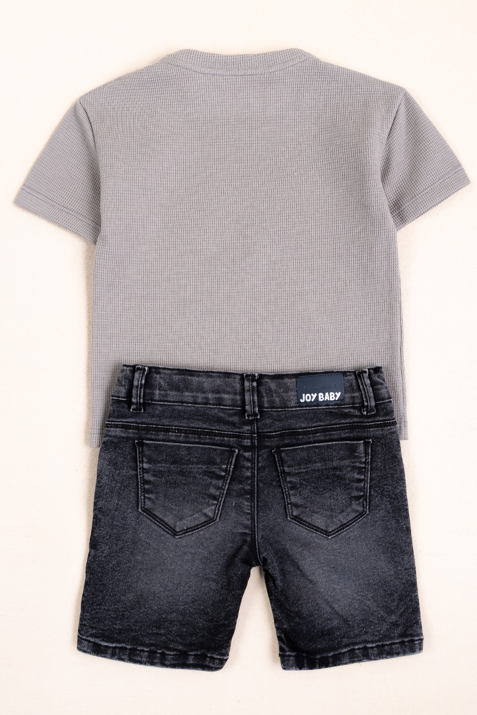 CONJUNTO BERMUDA NIÑO ADVENTURE GRIS