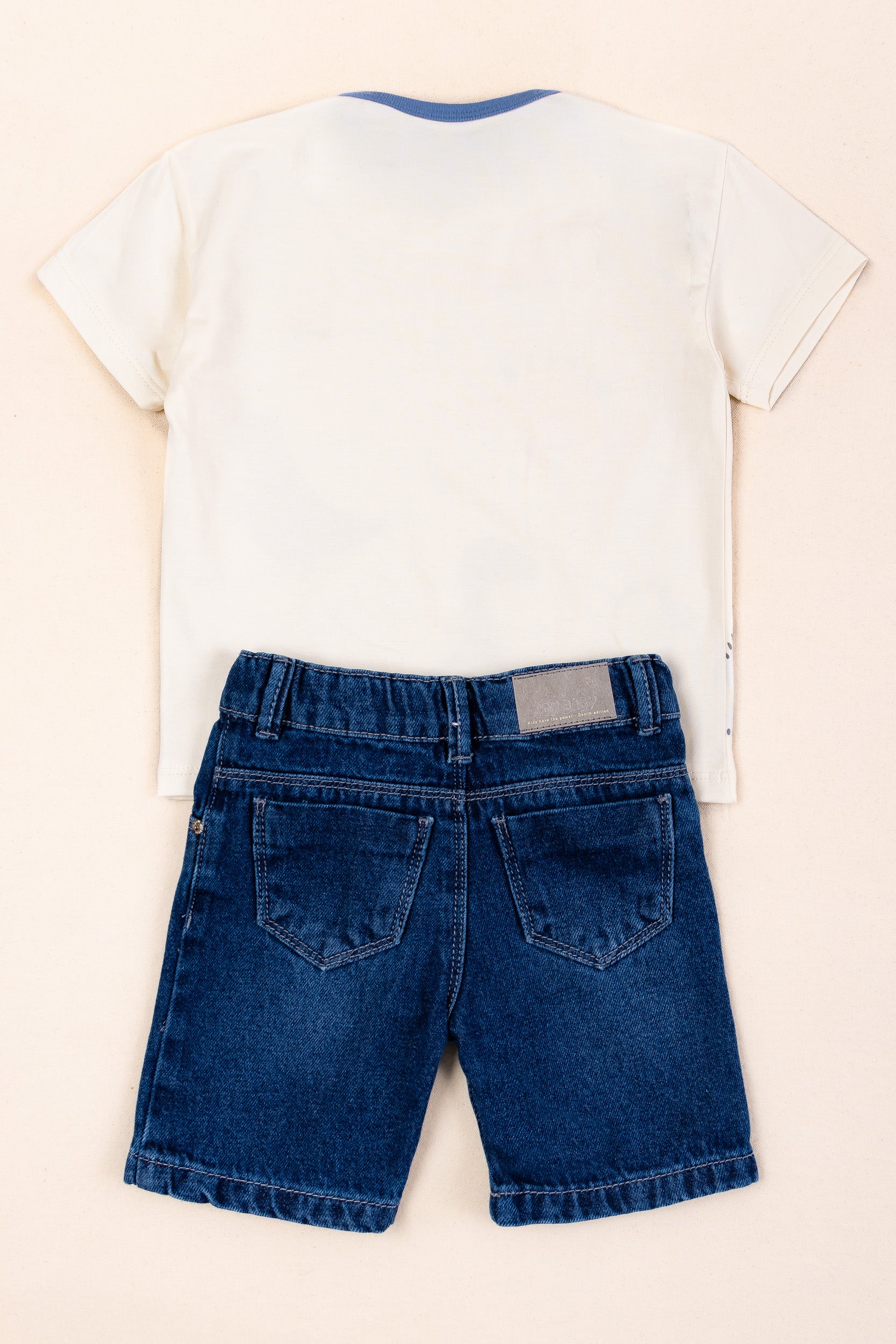 CONJUNTO BERMUDA NIÑO DINO BLANCO