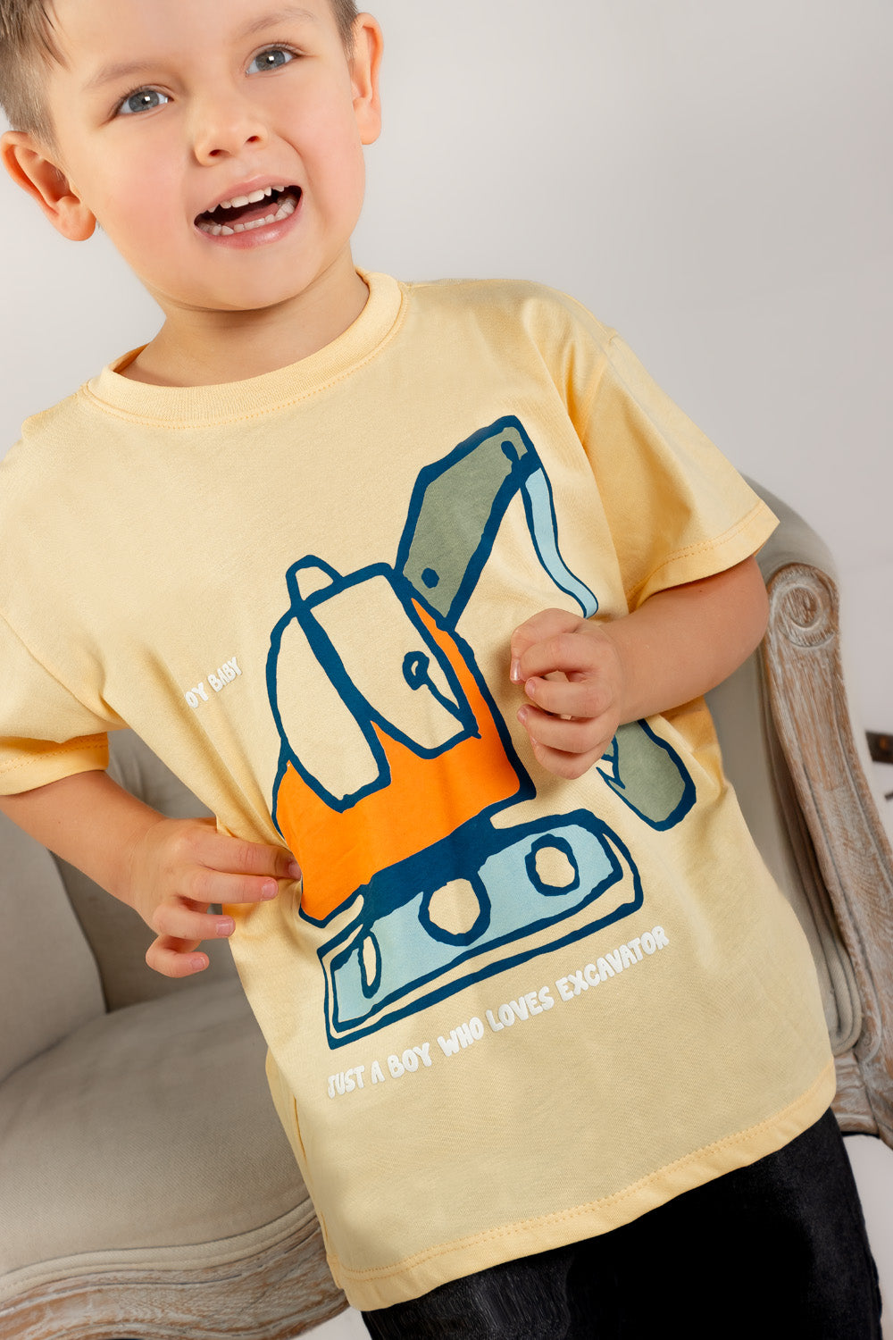 CONJUNTO BERMUDA NIÑO EXCAVATOR AMARILLO