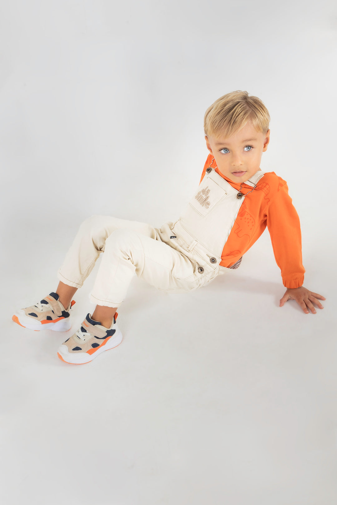 CONJUNTO OVEROL NIÑO DINO NARANJA