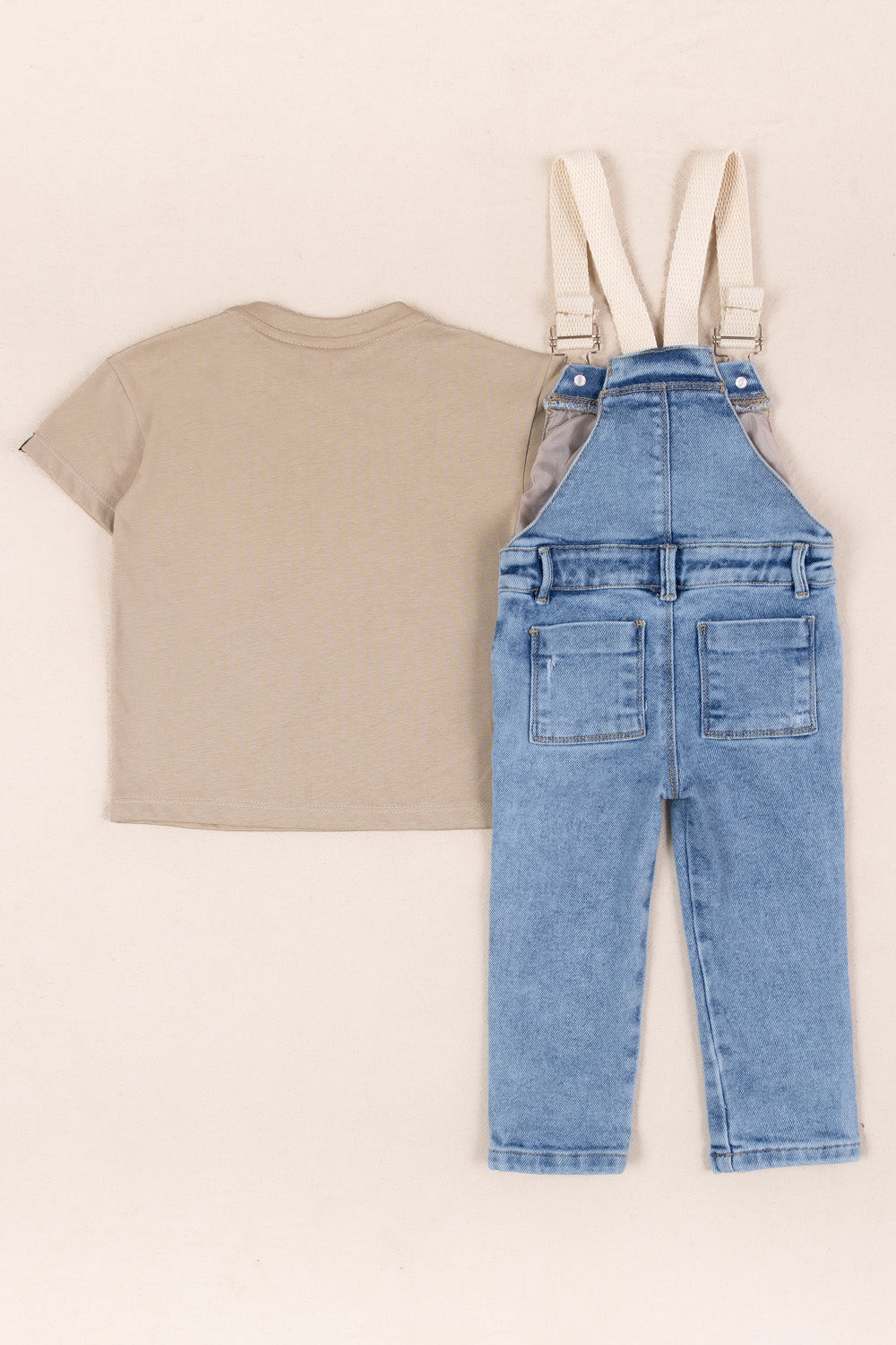 CONJUNTO OVEROL NIÑO HUGE BEIGE