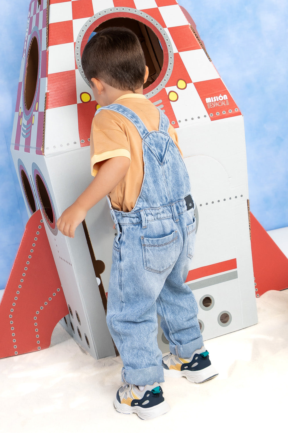 CONJUNTO OVEROL NIÑO WINTER CAFÉ