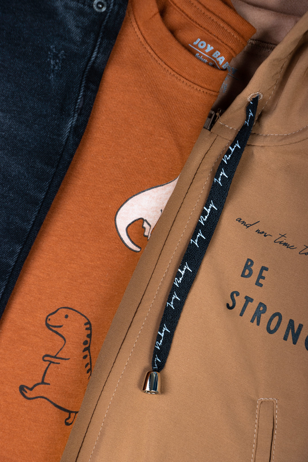 CONJUNTO 3 PRENDAS NIÑO BE STRONG